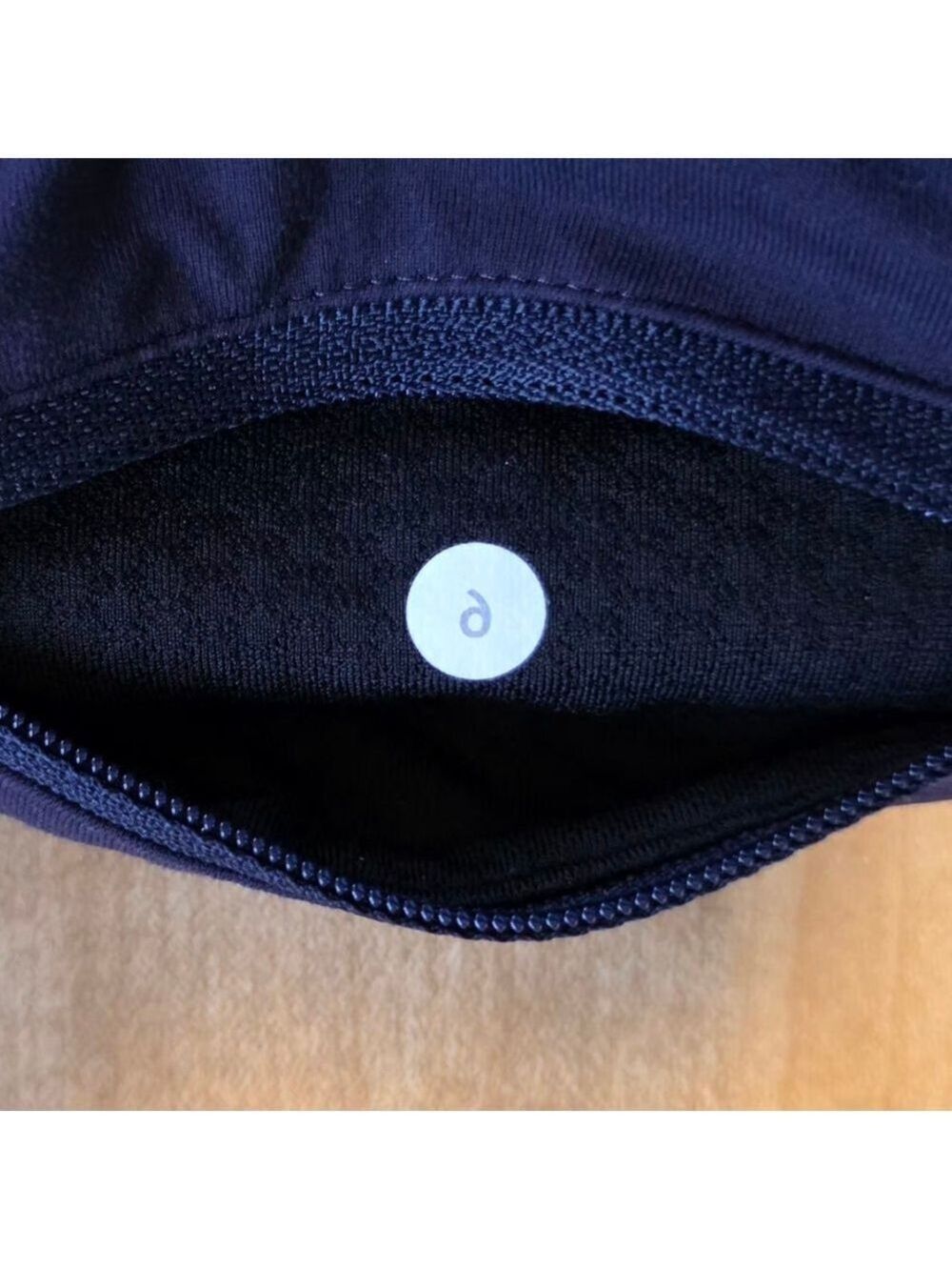 Lululemon Athletica Black Purple Cropped Pants Large #LEG10 - Picture 6 of 9